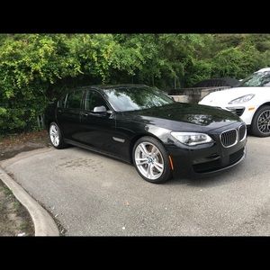 Meet your Posher, Sal